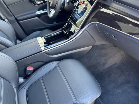 Used 2026 Mercedes-Benz GLC 300 image 27