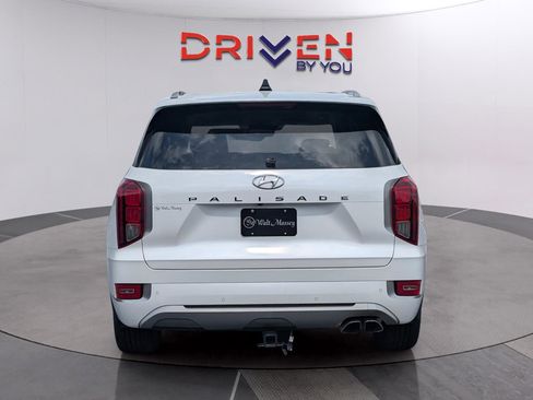 Used 2021 Hyundai Palisade Limited FWD image 4