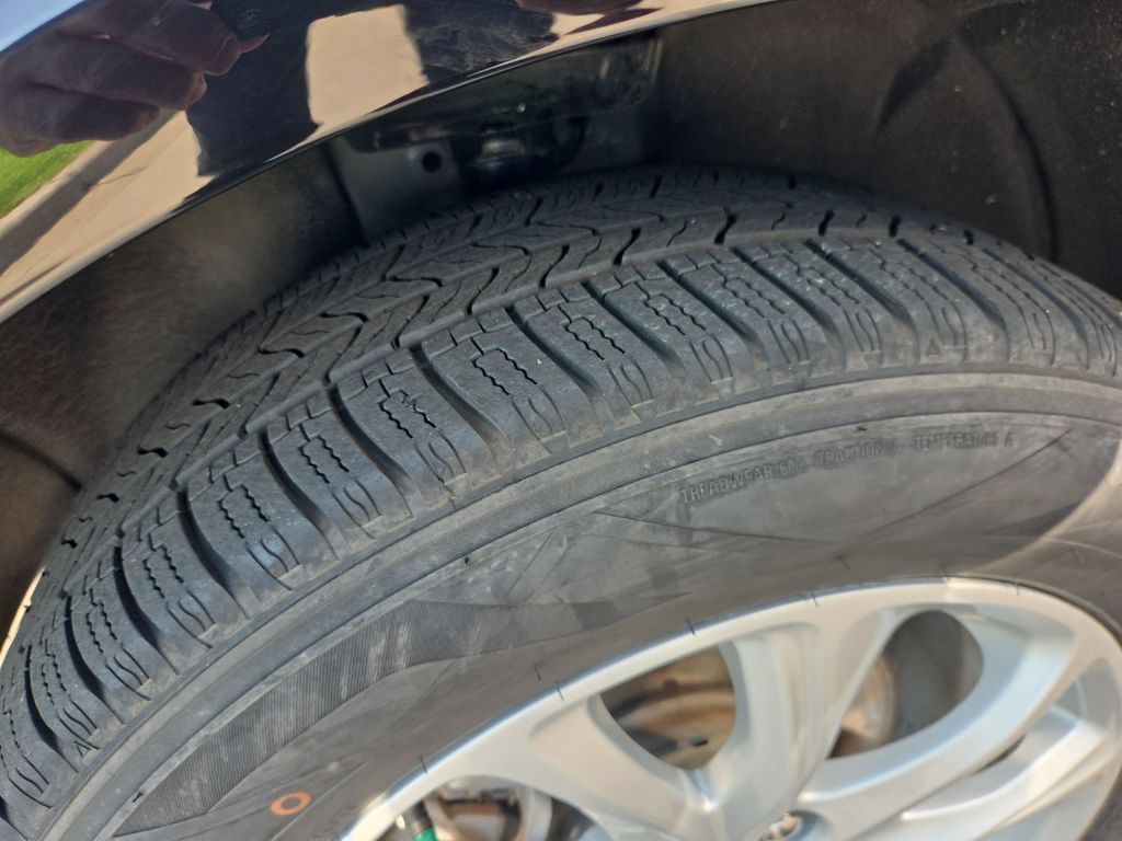 Certified 2019 Buick Envision Preferred FWD image 29