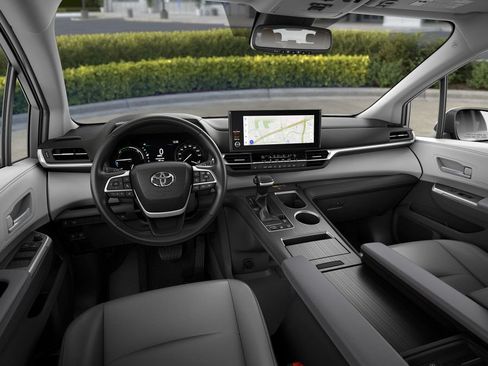 New 2026 Toyota Sienna XLE FWD image 19
