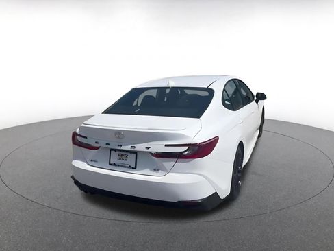 Used 2025 Toyota Camry SE FWD image 15