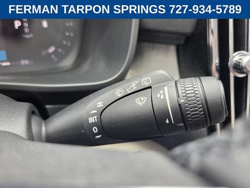Certified 2024 Volvo XC40 B5 Plus w/ Protection Package Premier AWD/4WD image 31