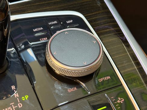 Used 2020 BMW X7 xDrive40i w/ Premium Package image 42