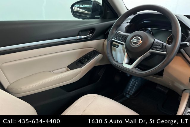 Used 2022 Nissan Altima 2.5 SV FWD image 11