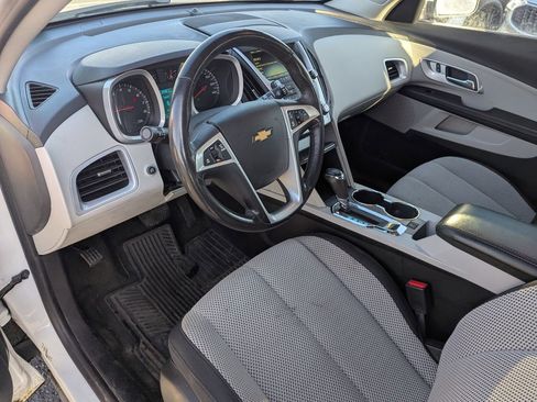 Used 2017 Chevrolet Equinox LT w/ Convenience Package image 21