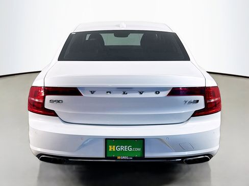 Used 2017 Volvo S90 T6 Inscription w/ Vision Package image 8