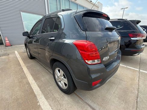 Used 2018 Chevrolet Trax LT w/ LT Convenience Package image 7