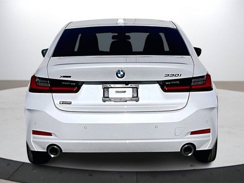 Used 2024 BMW 330i xDrive 330i xDrive w/ Convenience Package image 8
