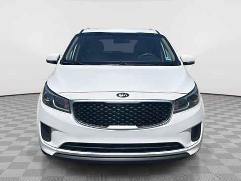 Used 2015 Kia Sedona LX w/ LX Convenience Package FWD image 23