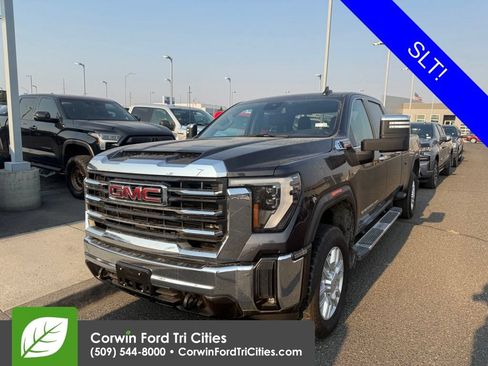 Used 2024 GMC Sierra 3500 SLT AWD/4WD image 3