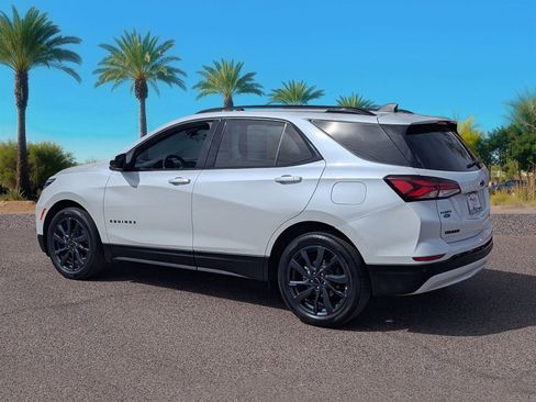 Used 2024 Chevrolet Equinox RS image 2