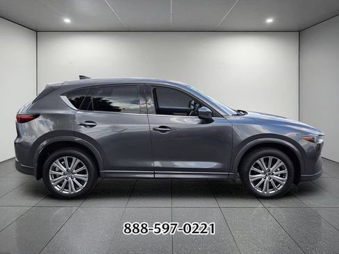 Used 2023 MAZDA CX-5 Signature AWD/4WD image 6