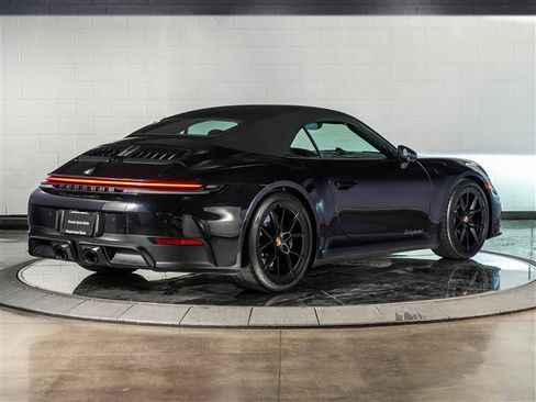 Certified 2025 Porsche 911 Carrera 4 GTS AWD/4WD image 15