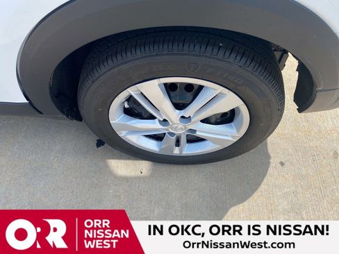 New 2025 Nissan Kicks Play S w/ Interior Electronics Package image 9