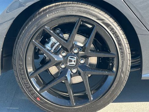Certified 2025 Honda Civic Sport image 24