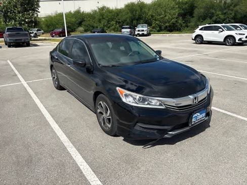 Certified 2017 Honda Accord LX image 7