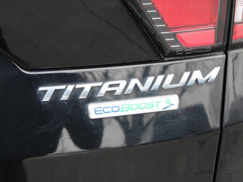 Used 2017 Ford Escape Titanium image 11