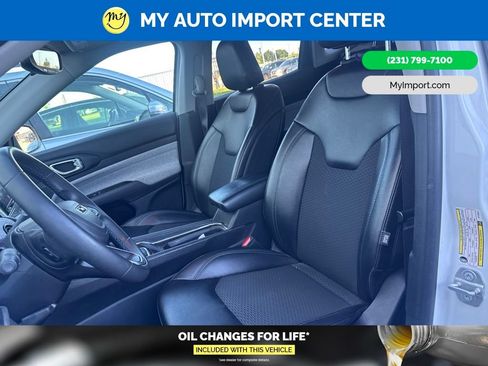 Used 2022 Jeep Compass Latitude AWD/4WD image 7