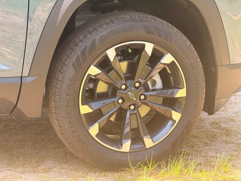 New 2026 Chevrolet Equinox RS w/ Safety and Technology Package FWD image 10