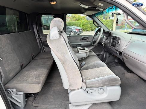 Used 2001 Ford F150 Lariat image 20