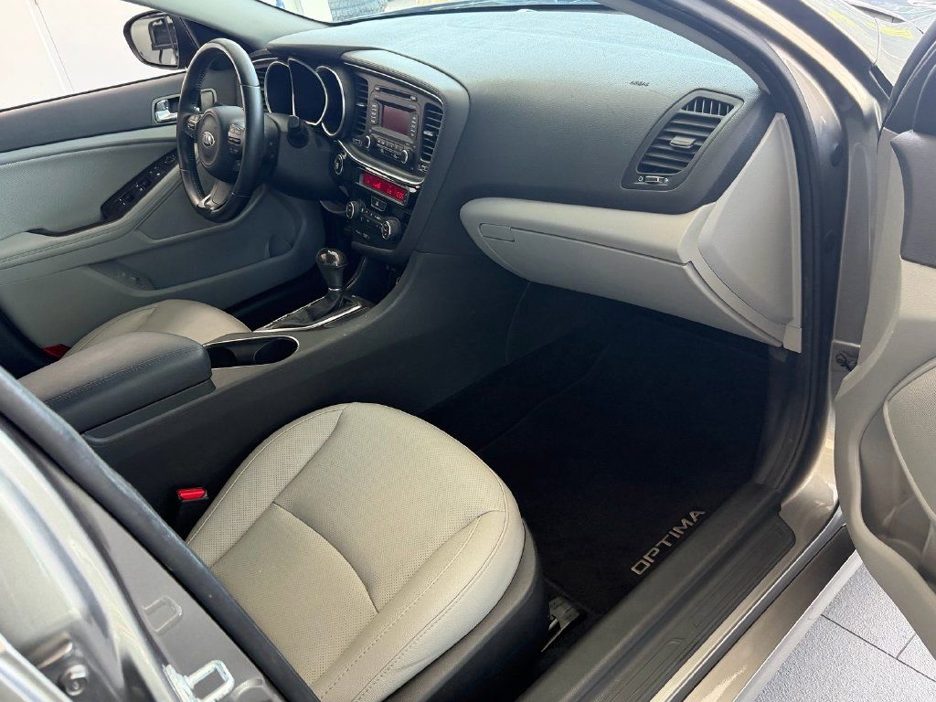 Used 2015 Kia Optima EX FWD image 16