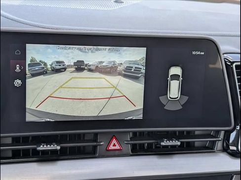 Used 2025 Kia Sportage EX AWD/4WD image 12
