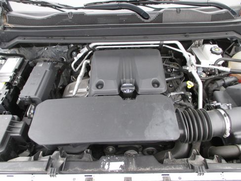 Used 2023 Chevrolet Colorado Trail Boss w/ Advanced Trailering Package image 23