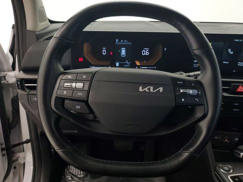 Used 2026 Kia Sportage LX FWD image 16