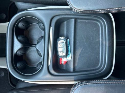 Certified 2020 Chrysler Pacifica Touring FWD image 29