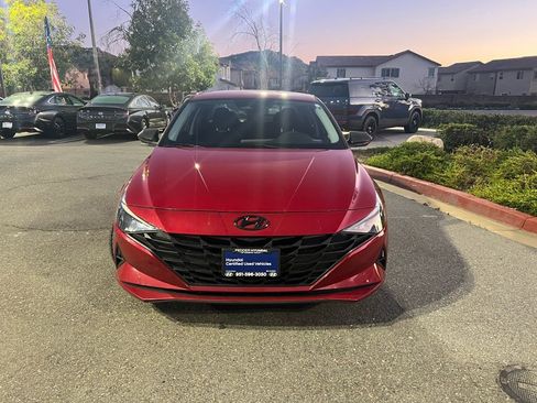 Certified 2023 Hyundai Elantra SEL image 8