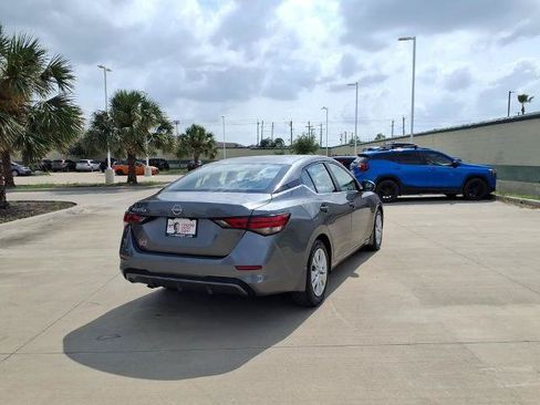 Certified 2024 Nissan Sentra S FWD image 5