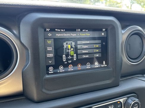 Used 2023 Jeep Wrangler Unlimited w/ Convenience Group AWD/4WD image 14
