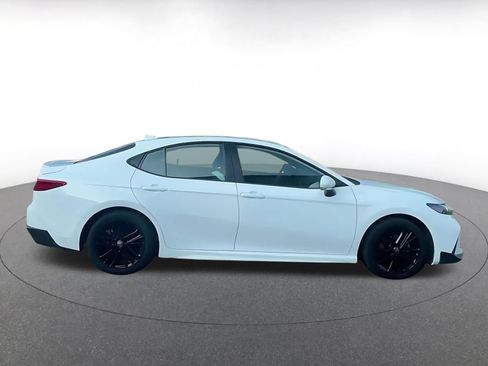 Used 2026 Toyota Camry SE FWD image 16