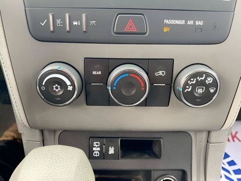 Used 2013 Chevrolet Traverse LS FWD image 39