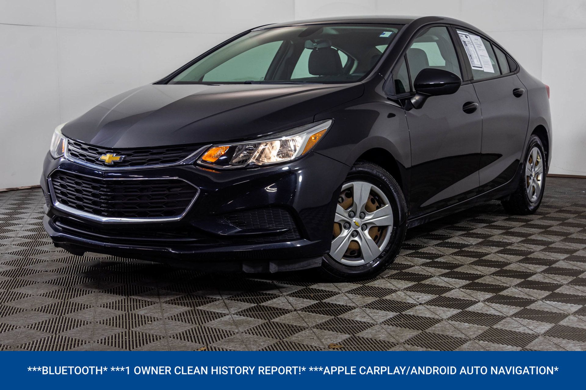 Used 2017 Chevrolet Cruze LS FWD image 2