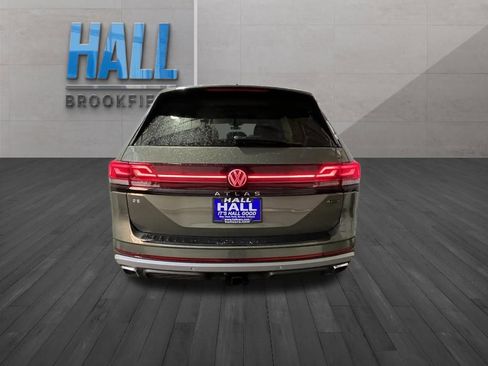 New 2026 Volkswagen Atlas Peak Edition AWD/4WD image 4