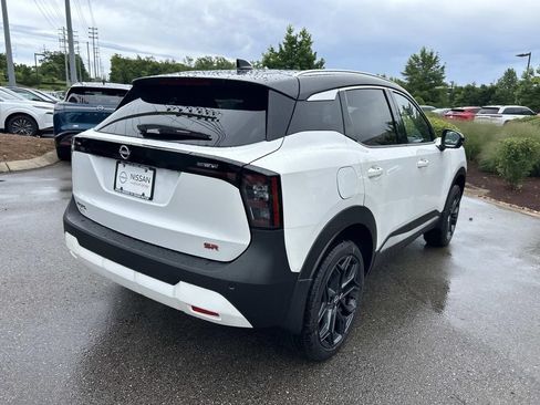 New 2026 Nissan Kicks SR FWD image 7