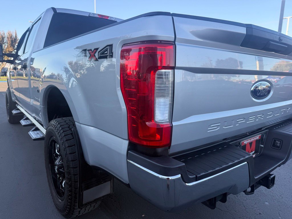 Used 2017 Ford F250 XLT AWD/4WD image 13