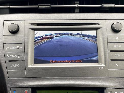 Used 2015 Toyota Prius Two image 15