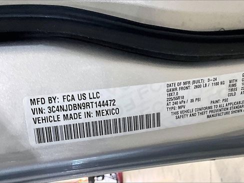 Used 2024 Jeep Compass Latitude w/ Altitude Special Edition image 26