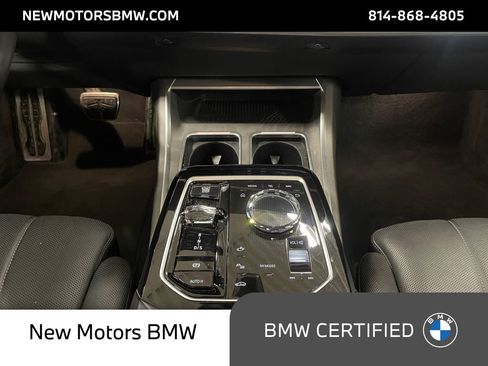 Used 2023 BMW 760i xDrive image 11