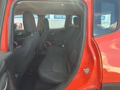 Used 2019 Jeep Renegade Sport image 27