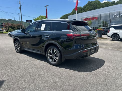 Used 2023 INFINITI QX60 Luxe w/ Vision Package FWD image 5