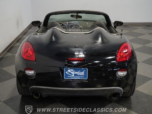 Used 2007 Pontiac Solstice GXP w/ Premium Package RWD image 28