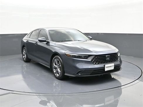 Certified 2024 Honda Accord EX image 22