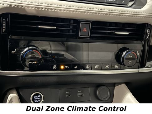 Used 2023 Nissan Rogue SL image 10