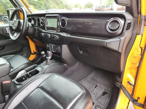 Certified 2021 Jeep Wrangler Unlimited Sahara AWD/4WD image 12