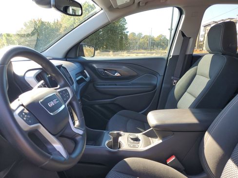 Used 2023 GMC Terrain SLE w/ Driver Convenience Package image 15