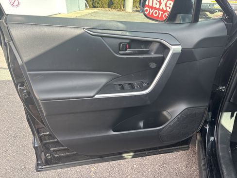 Used 2025 Toyota RAV4 LE image 16