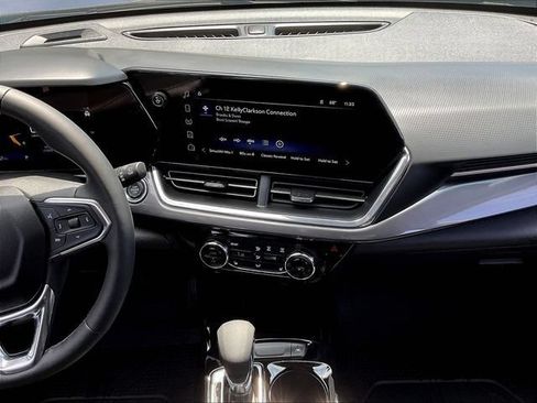 New 2026 Chevrolet Trax LT w/ Driver Confidence Package FWD image 6